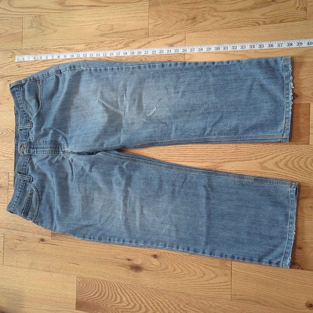 Carhartt. Relaxed Fit Jeans. Size 36 x 30.